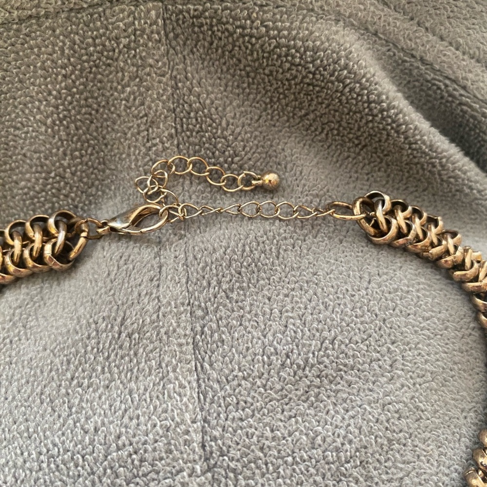 Gold Shell Charm Necklace - Picture 3 of 3